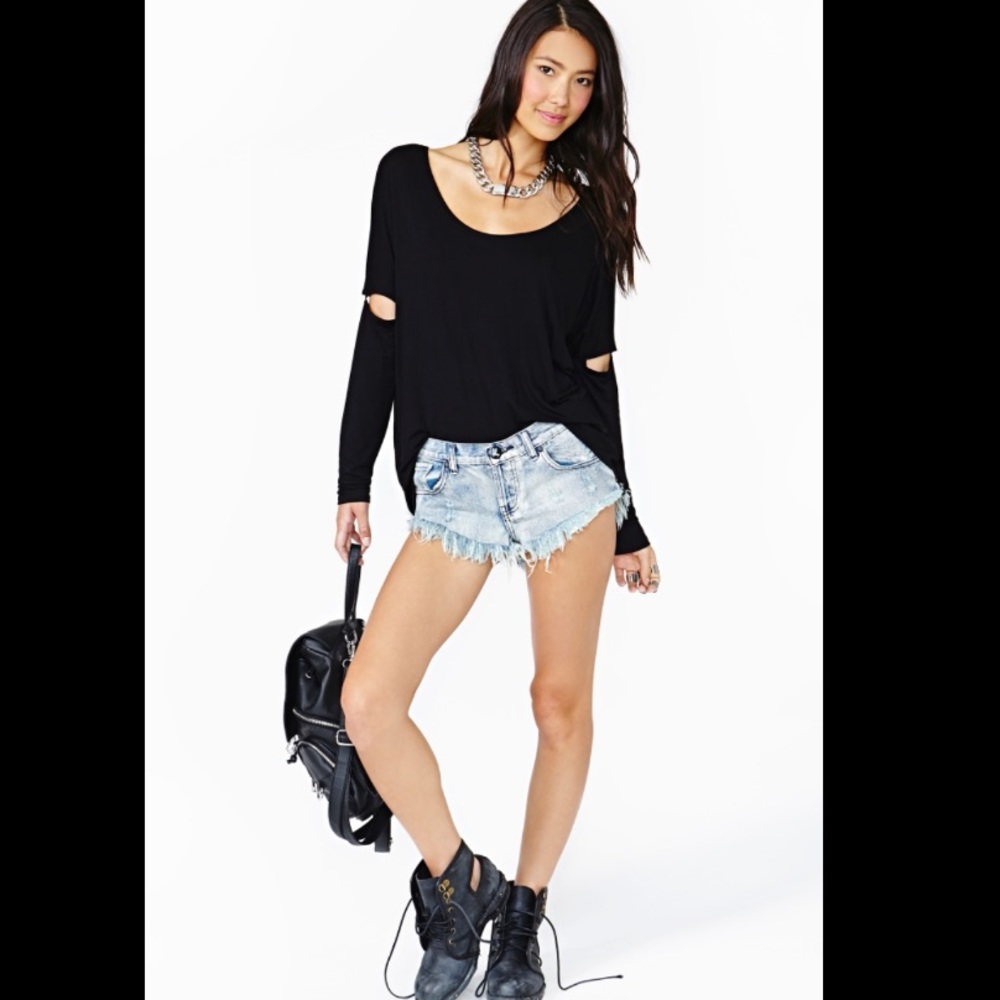 Nasty Gal Slashed Dolman Tee Black - Picture 7 of 7